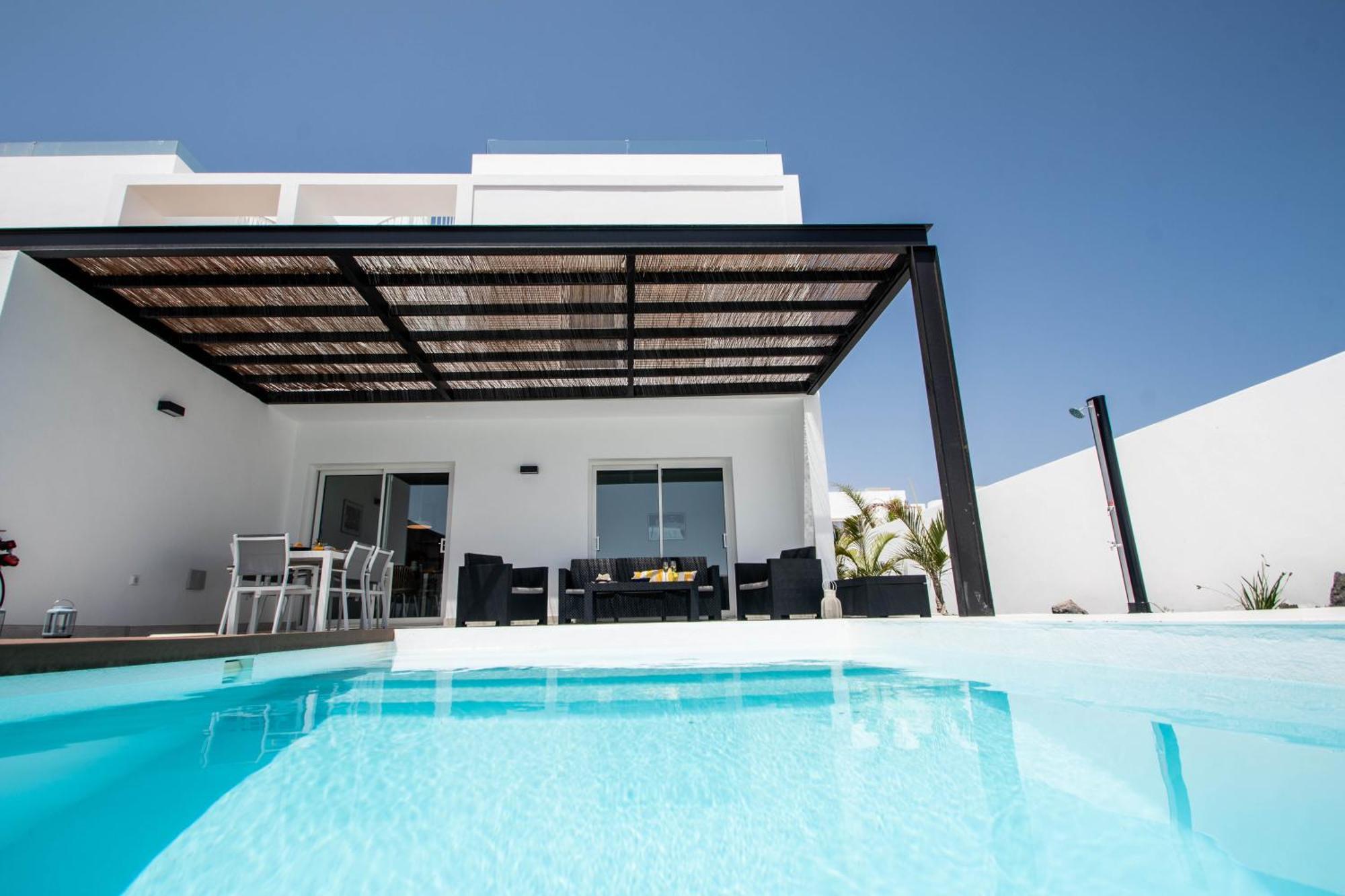 Serena Villa 38 - Heated Pool, Sea Views, Ac, High Speed Internet Playa Blanca  Buitenkant foto