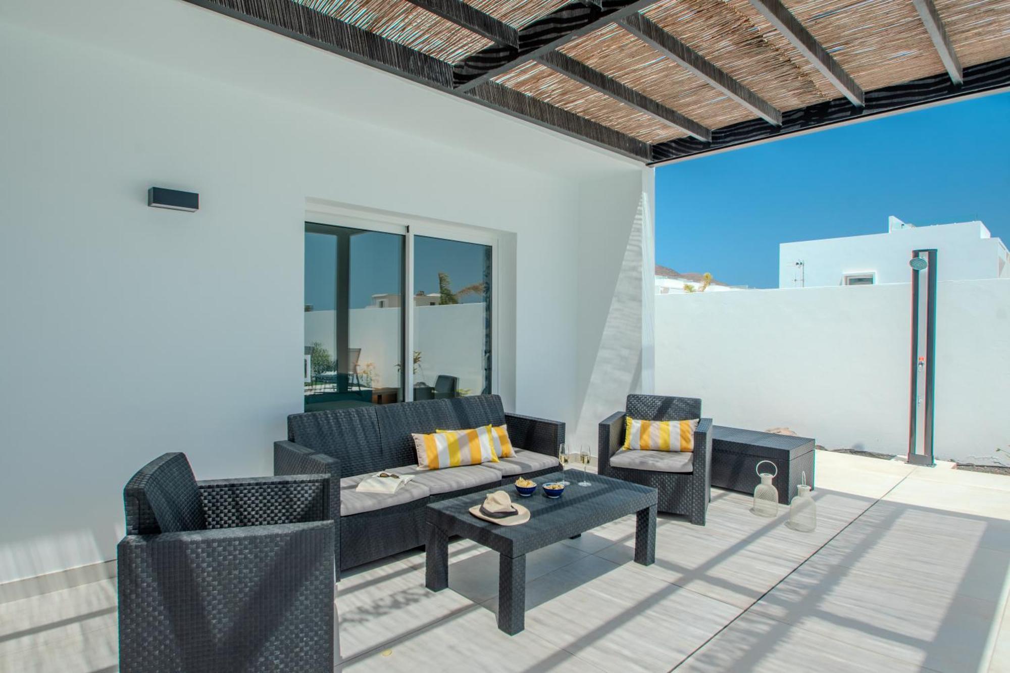 Serena Villa 38 - Heated Pool, Sea Views, Ac, High Speed Internet Playa Blanca  Buitenkant foto